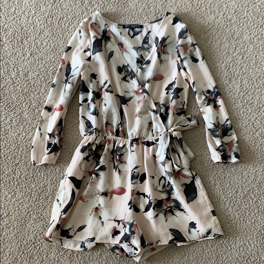 TIE FRONT ROMPER - SIZE SMALL - BEAUTIFUL